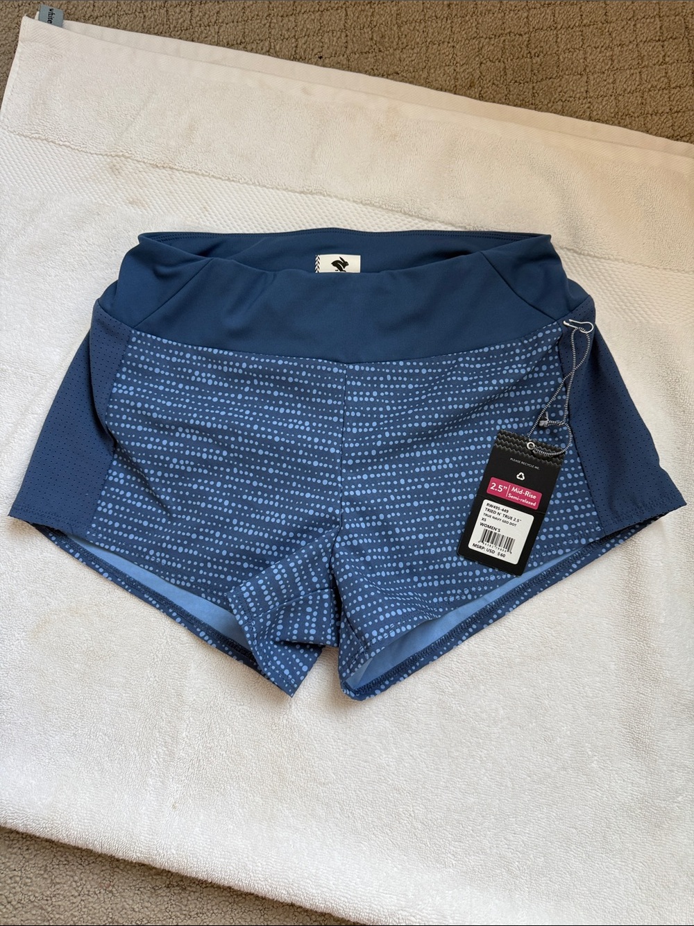 NWT Rabbit Women’s Tried and True 2.5” Shorts — Navy Geo Print